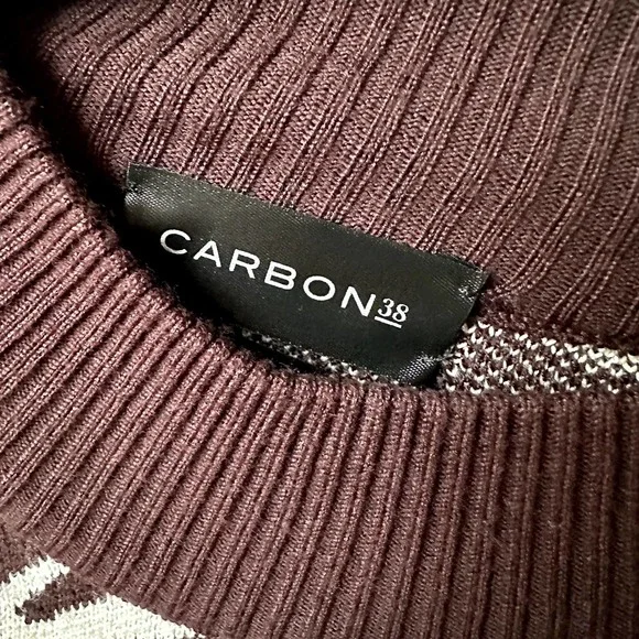 New Carbon38 Zebra Sweater - Picture 4 of 4